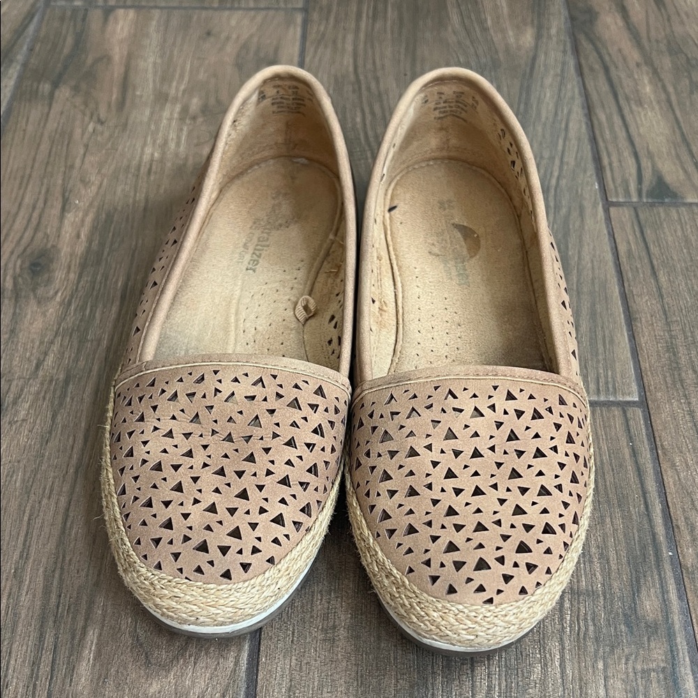 Naturalizer Tan Espadrille Flats
